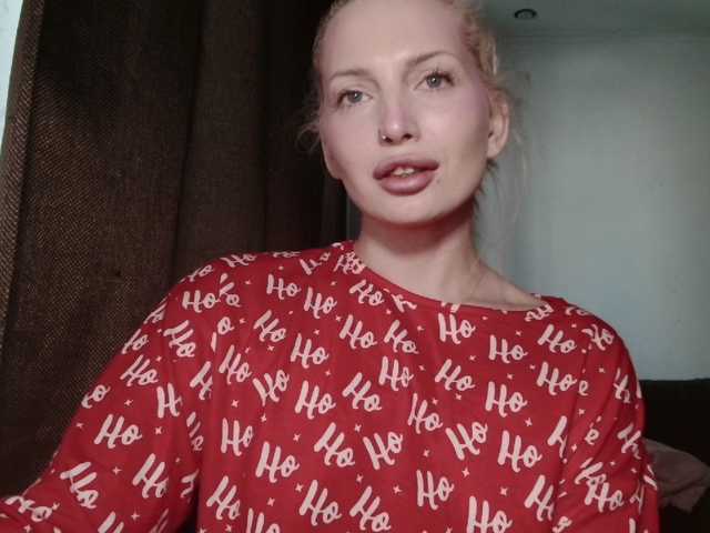 SpaceMarsi's BongaCams show and profile