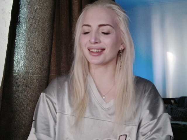 SpaceMarsi's BongaCams show and profile