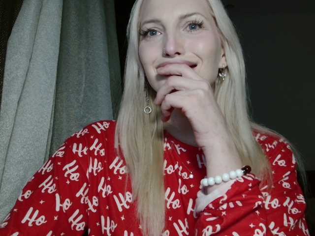 SpaceMarsi's BongaCams show and profile