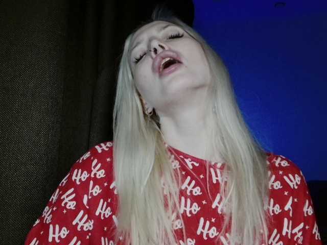 SpaceMarsi's BongaCams show and profile