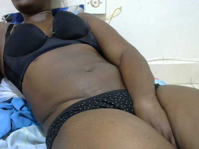 Cuttey30's BongaCams show and profile