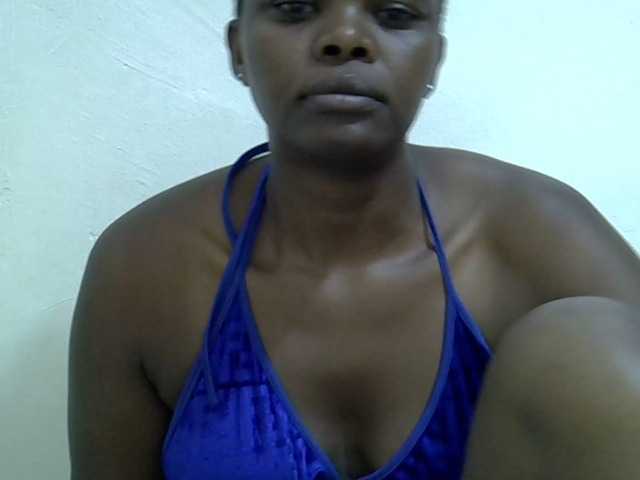 Cuttey30's BongaCams show and profile