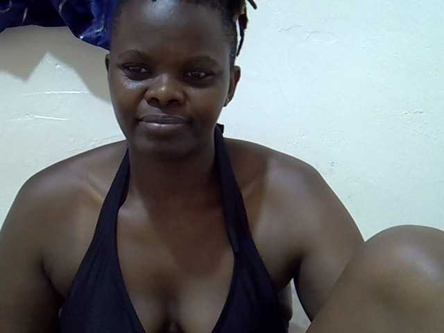 Cuttey30 webcam bongacams model stream image