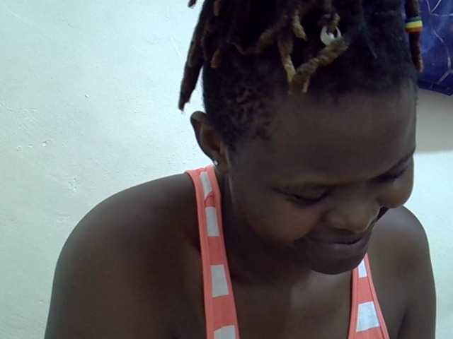 Cuttey30's BongaCams show and profile