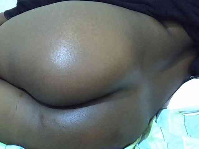 Cuttey30 Live Webcam on BongaCams