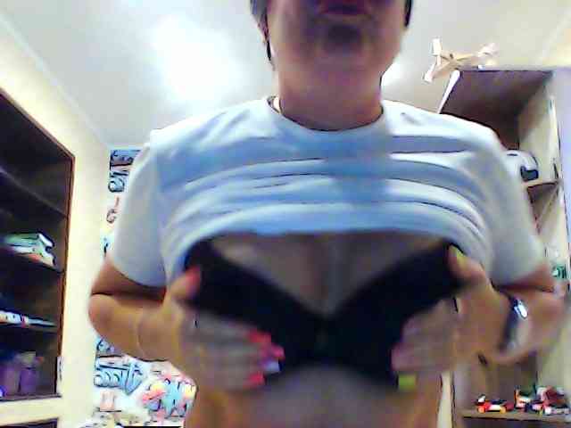 LucyWow webcam