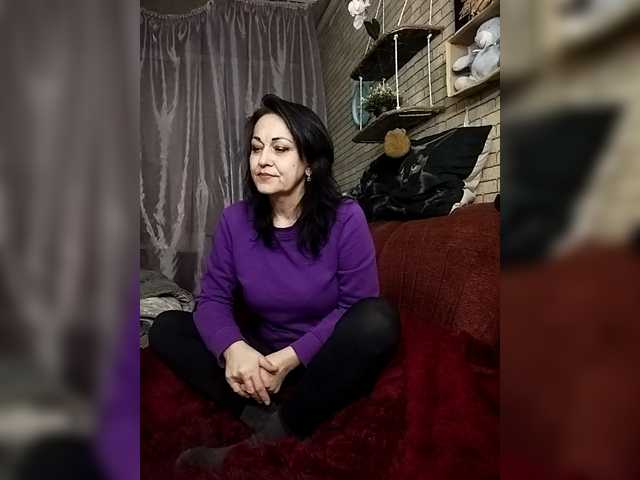 Lina-a-13's BongaCams show and profile