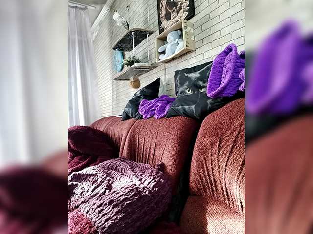 Lina-a-13's BongaCams show and profile