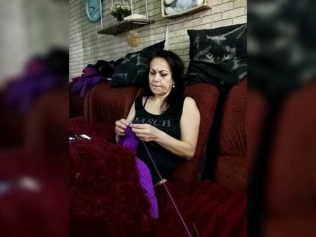 Lina-a-13's BongaCams show and profile