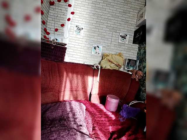 Lina-a-13's BongaCams show and profile