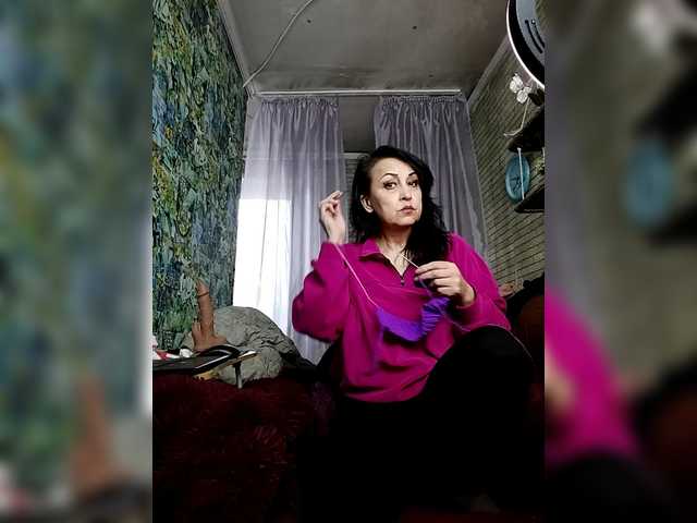 Lina-a-13's BongaCams show and profile