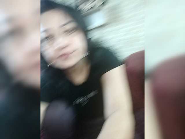 Lina-a-13's BongaCams show and profile