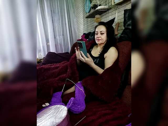 Lina-a-13's BongaCams show and profile