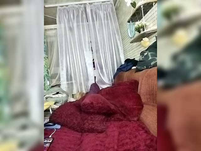 Lina-a-13's BongaCams show and profile