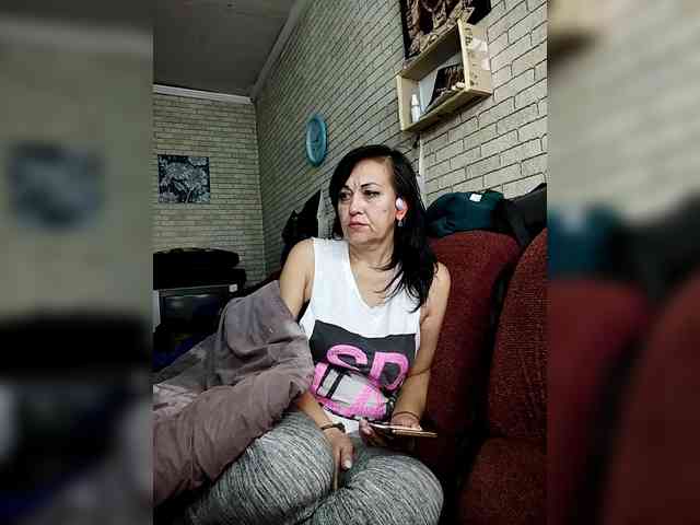 Lina-a-13 webcam