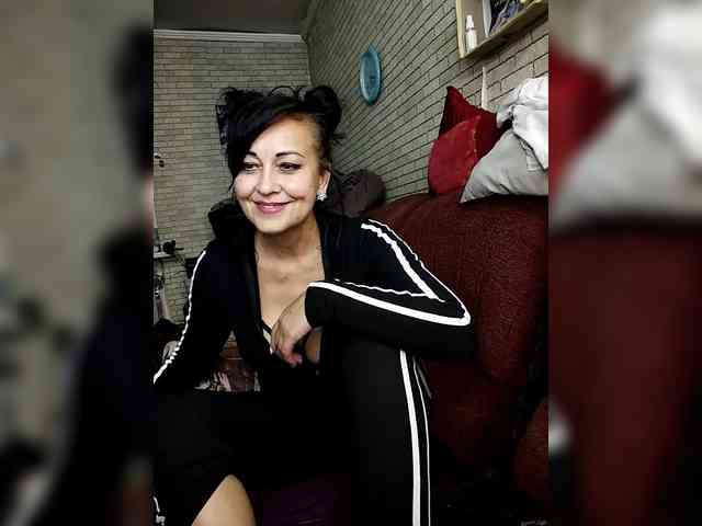 free chat cam Lina-a-13