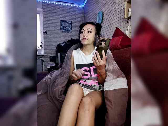 Lina-a-13 webcam