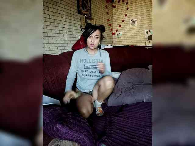 Lina-a-13 webcam