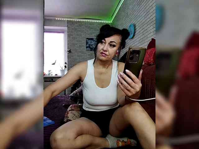 Lina-a-13 webcam