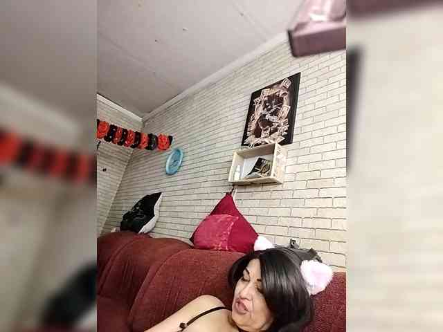 Lina-a-13 webcam