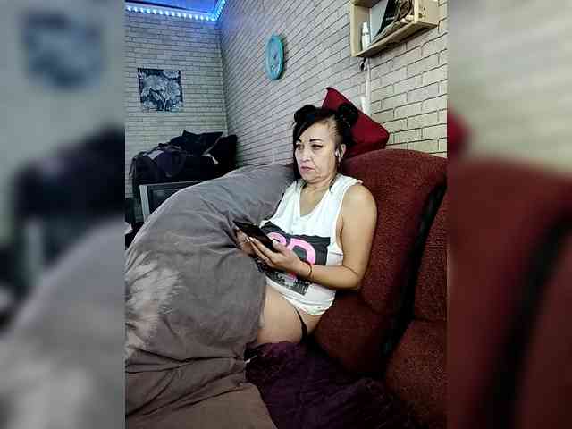 Lina-a-13 webcam