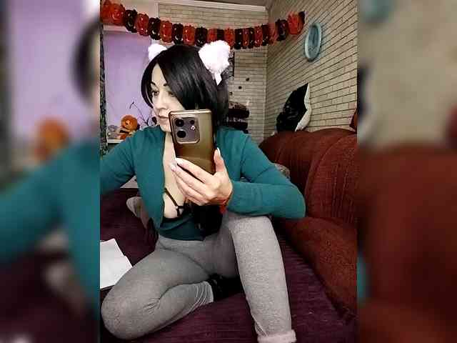 Lina-a-13 webcam