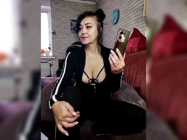 Lina-a-13 webcam