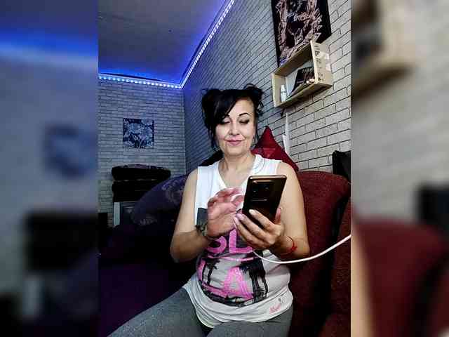 Lina-a-13 webcam