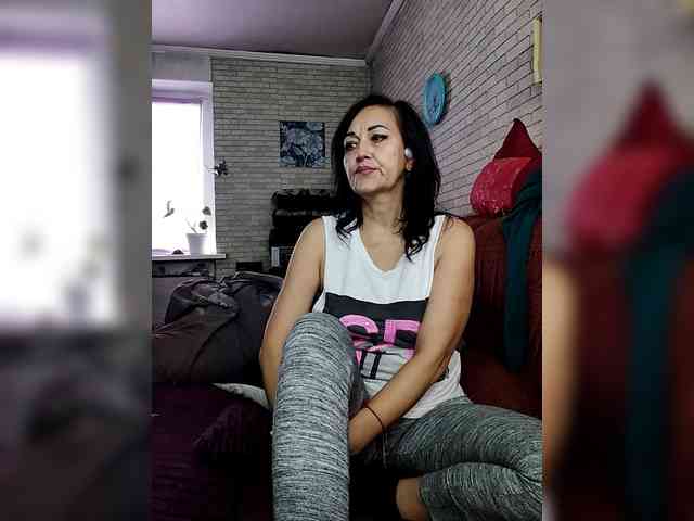 Lina-a-13 webcam