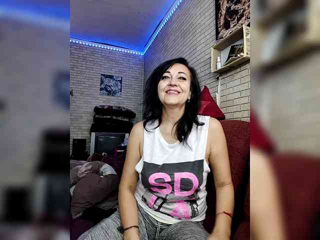 Lina-a-13 webcam