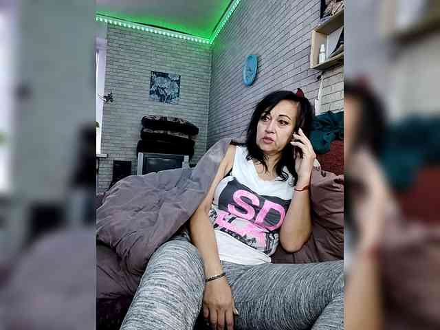 Lina-a-13 webcam