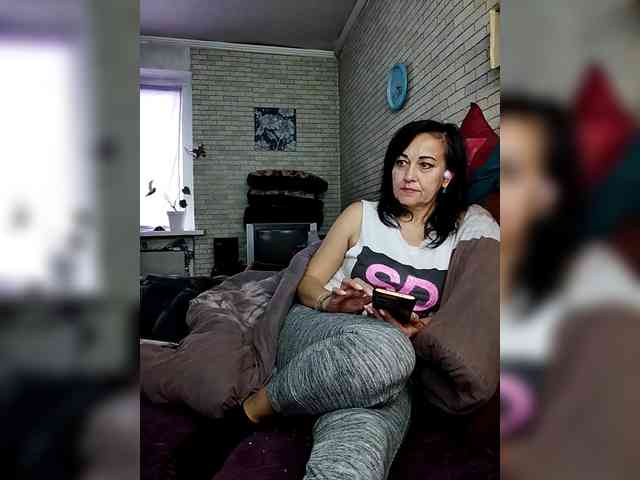 Lina-a-13 webcam