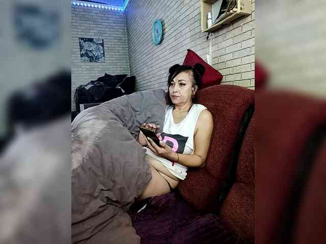 Lina-a-13 webcam