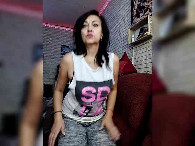 Lina-a-13 webcam