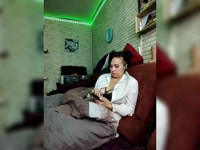 Lina-a-13 webcam