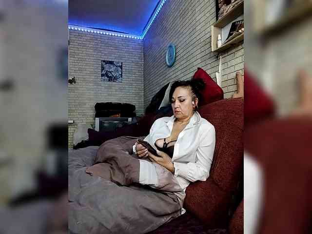 Lina-a-13 webcam
