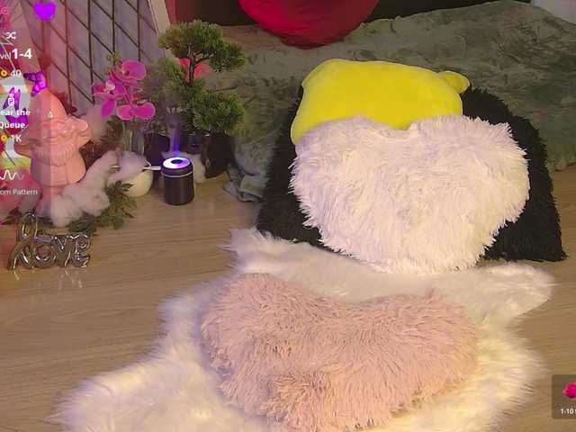 IsisQueenXXX's BongaCams show and profile