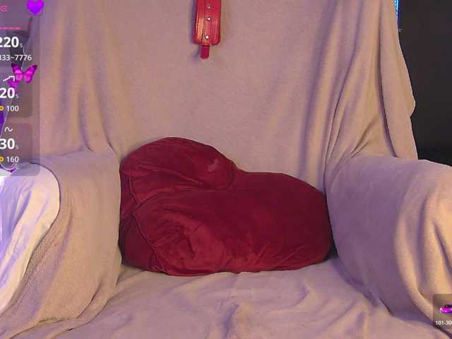 IsisQueenXXX's BongaCams show and profile