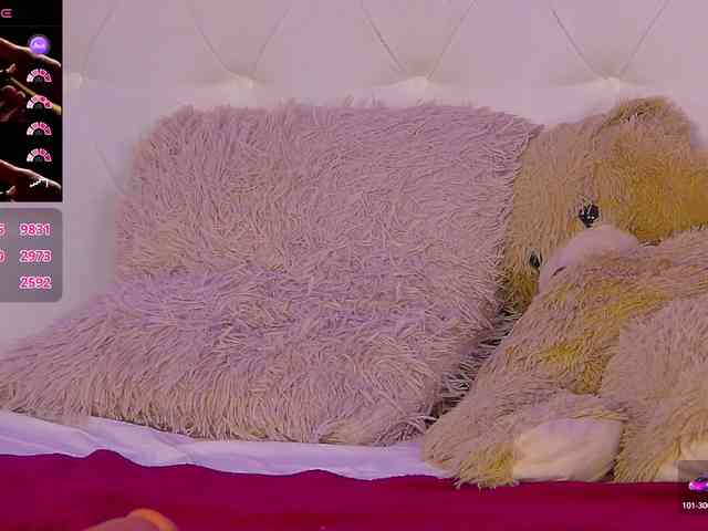 IsisQueenXXX webcam