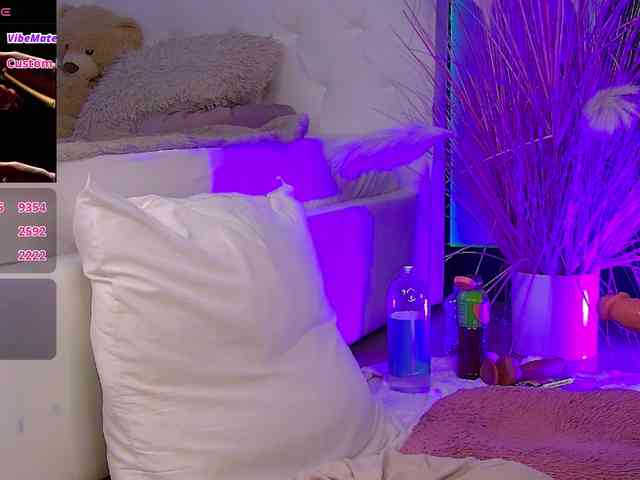IsisQueenXXX webcam