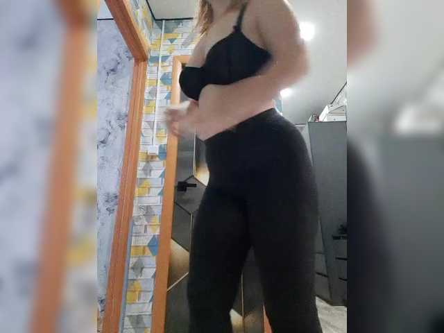 Samochka-25ANDSamec-32's BongaCams show and profile