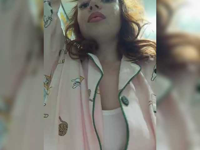 Samochka-25ANDSamec-32's BongaCams show and profile