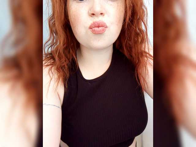 Samochka-25ANDSamec-32's BongaCams show and profile