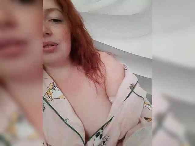 Samochka-25ANDSa... Live Webcam on BongaCams