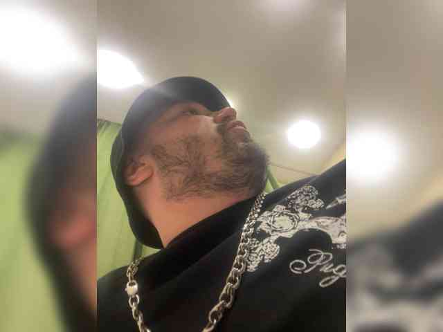 vityapupkin1 Live Webcam on BongaCams