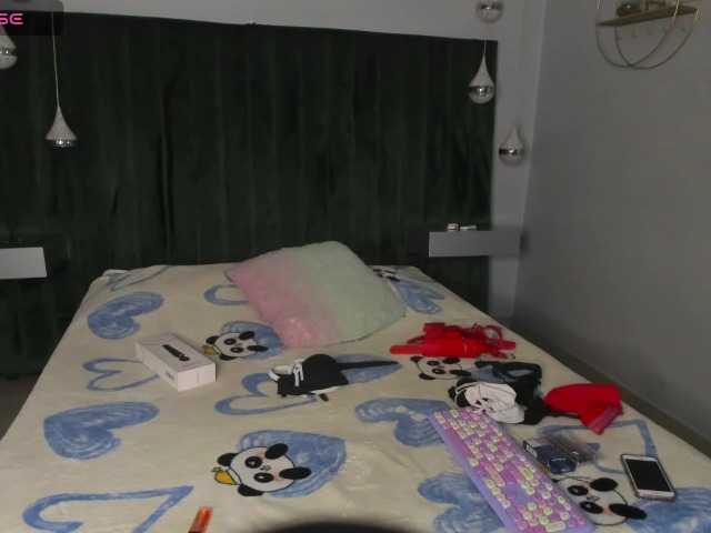 zoetaylorr1 webcam
