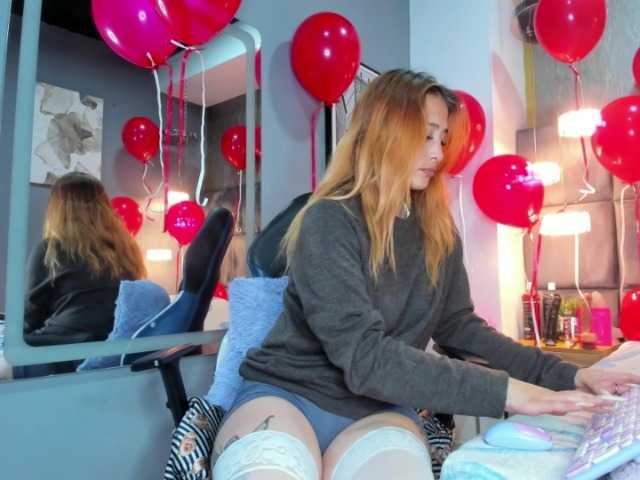 zoetaylorr1's BongaCams show and profile