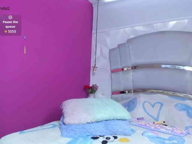 zoetaylorr1 zoetaylorr1