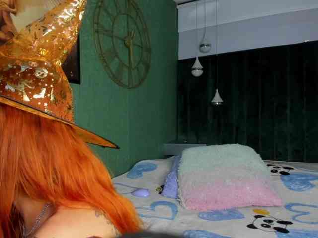 zoetaylorr1 webcam