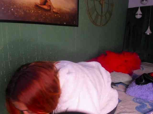 zoetaylorr1 webcam